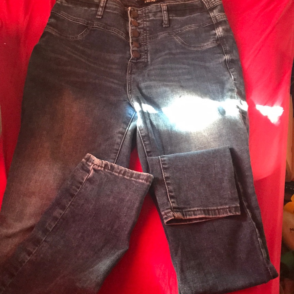 High waisted jeans
